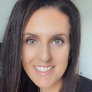 Meet your Posher, Alana